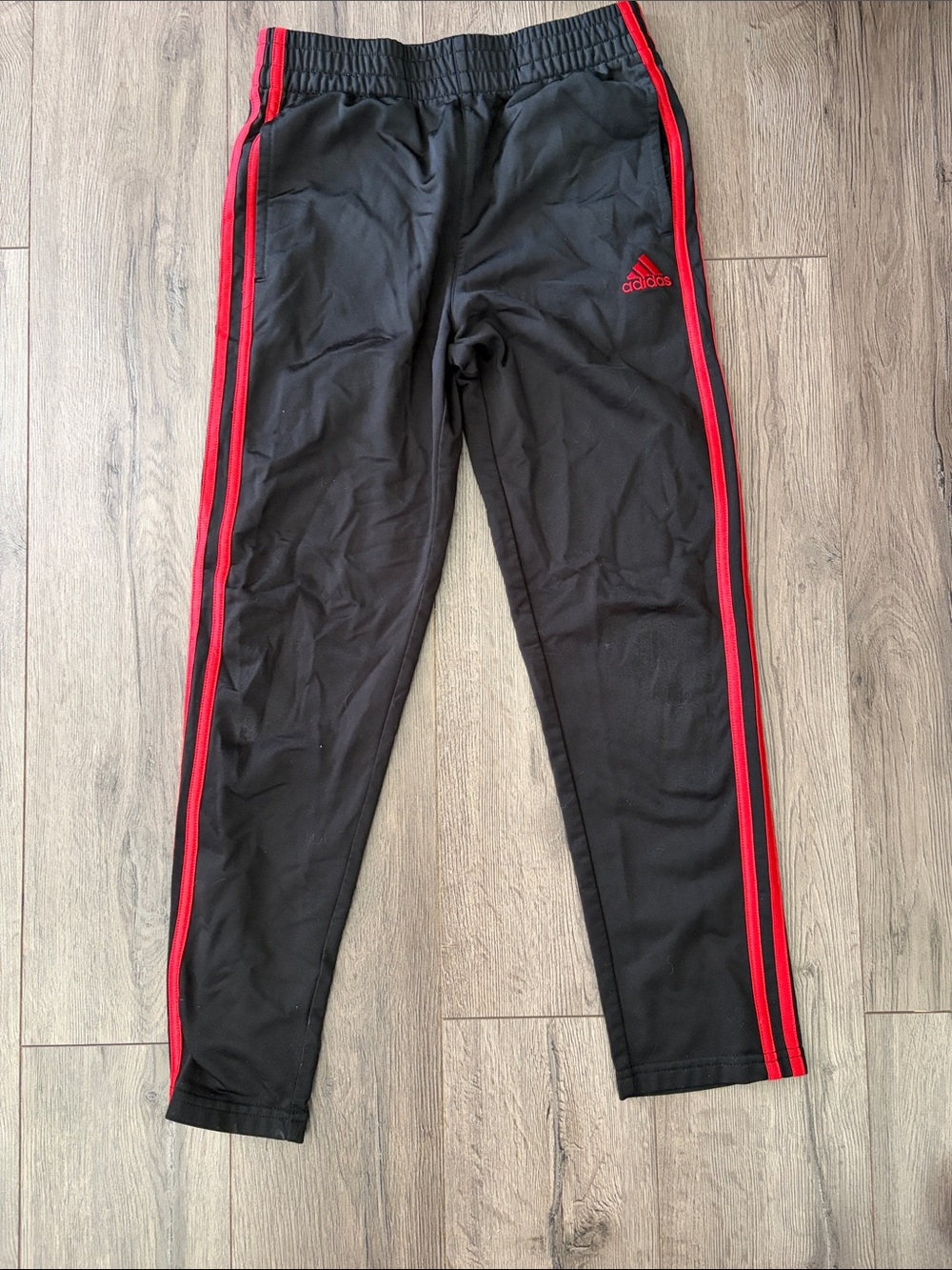 adidas Boy’s Red and Black Track Jacket & Pants Set. Size Medium 10/12 - Picture 6 of 6